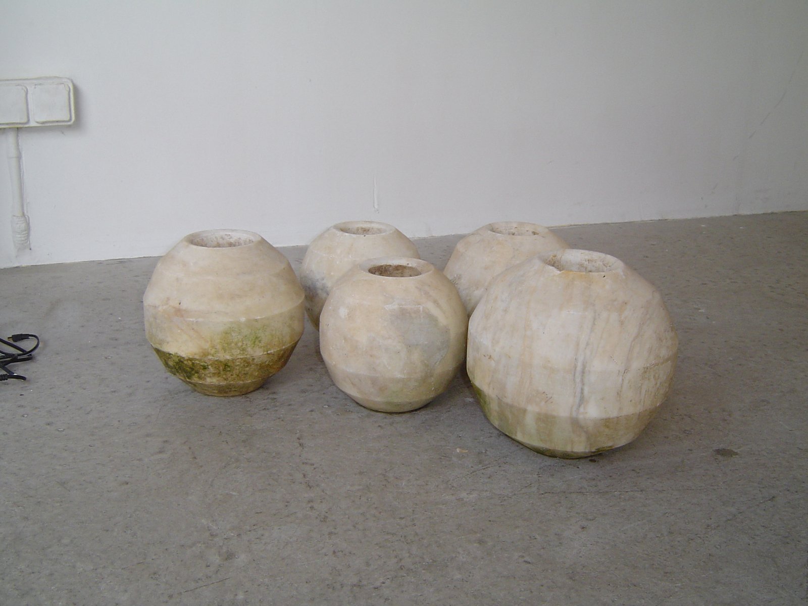 Carara marble pots · 1930 · France