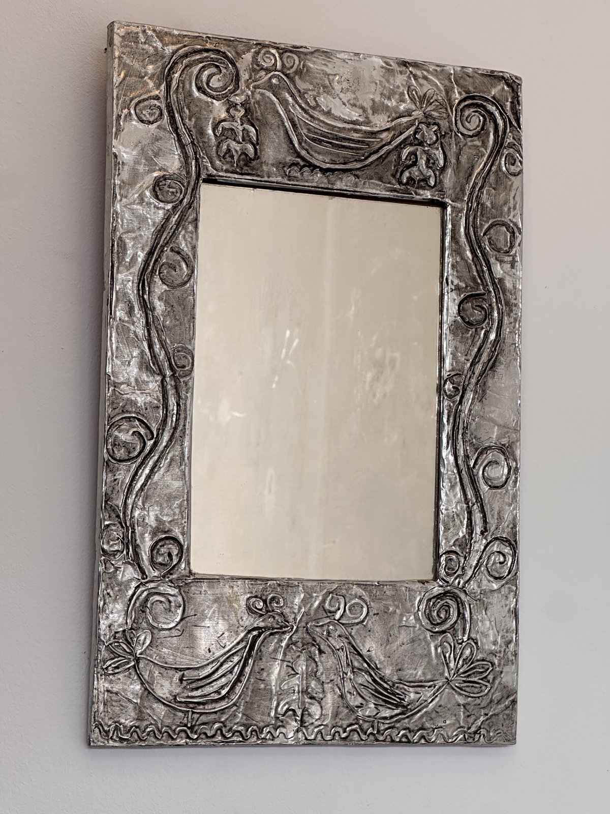 Miroir en etain repousse · 1960 · France