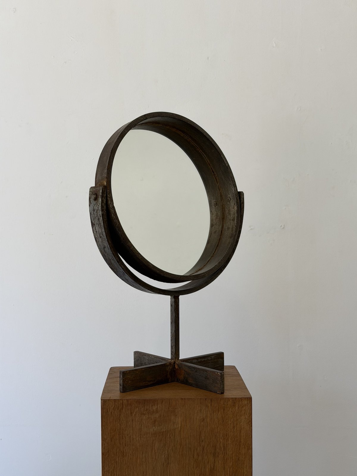 Leopold gest — Miroir brutaliste · 1960 · France