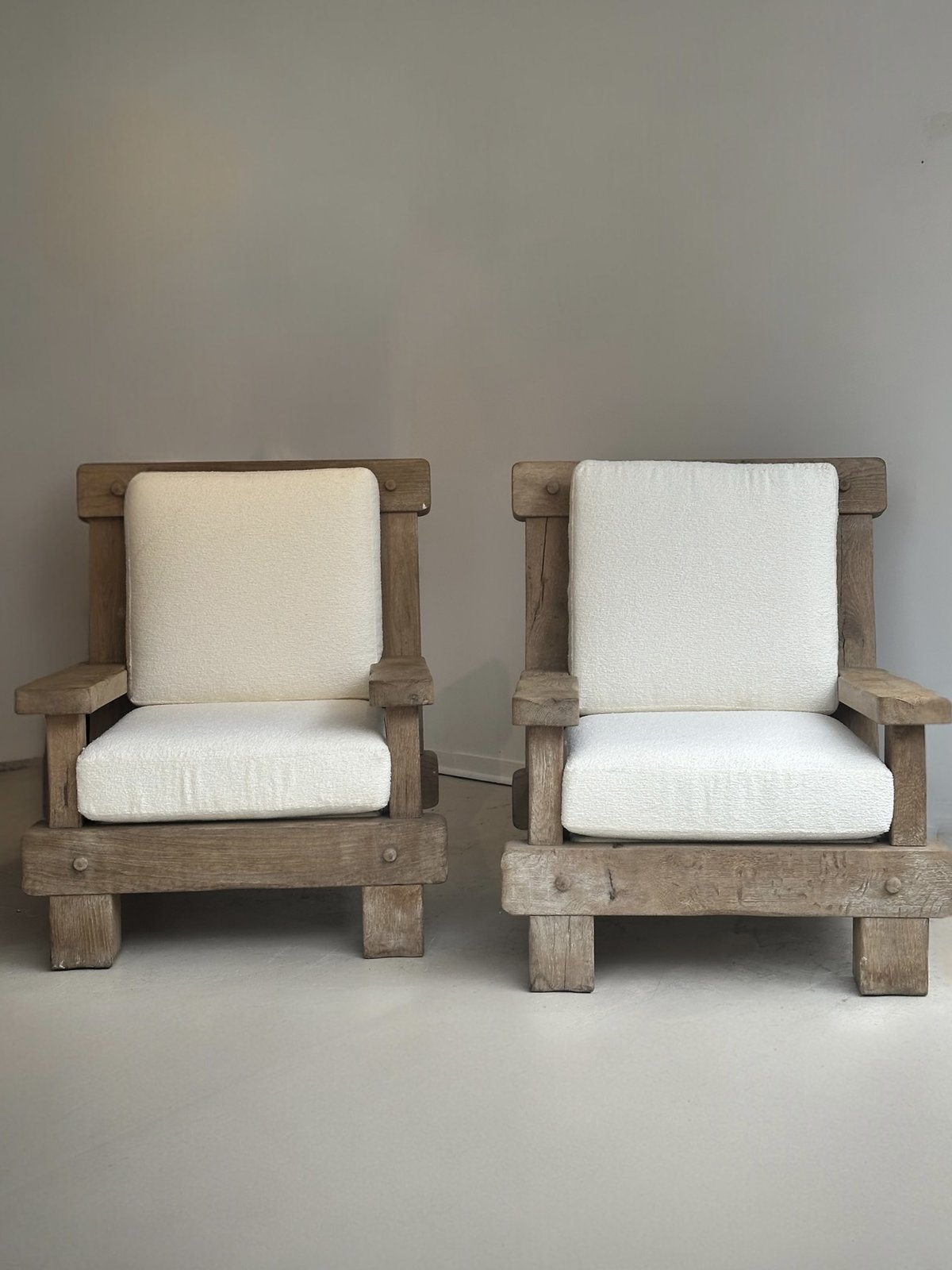 Large pair of brutalist armchairs · 1970 · France