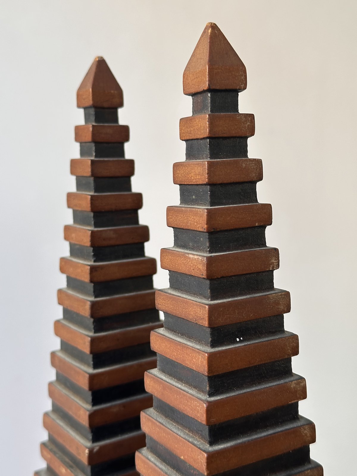 Pair of laquered obeliscs · 1970 · Italy