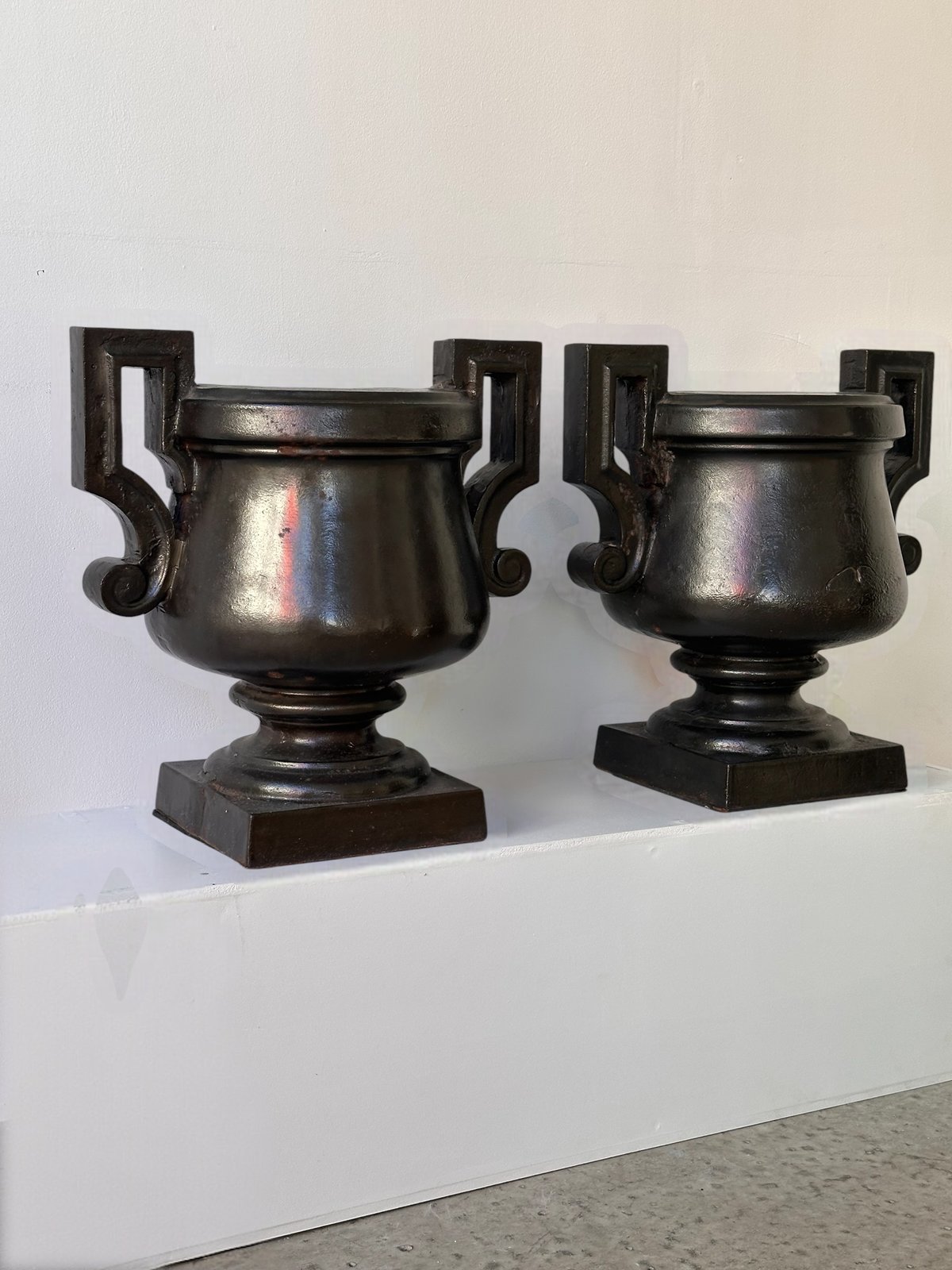 Pair of urns · Xxth century · France
